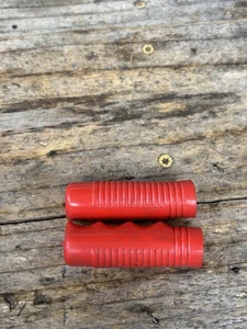 Small Hunt Wilde Red 3/4” Tricycle Mini Muscle Bike Grips NOS - Picture 1 of 4