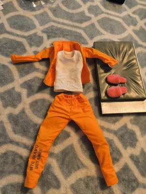 Hot Toys Suicide Squad Harley Quinn Prisoner Figure -(MMS407) Only What You See  - Image 1 of 4