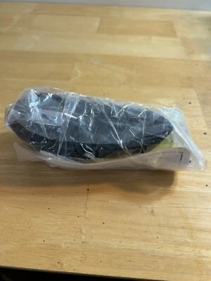 Standard Seatbelts - Image 1 of 2