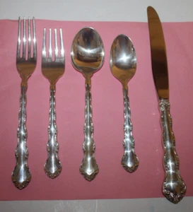 Reed & Barton Tara Sterling Silver 5 Piece Place Setting - No Monograms - Picture 1 of 5