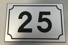 NUMERO CIVICO IN PVC COLORATO CON INCISIONE DEL NUMERO