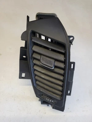 2015-2020 Chevrolet Suburban Tahoe GM Dash centro de ventilação driver LH 23464302 - Imagem 1 de 4