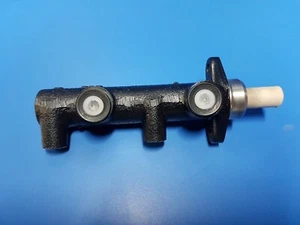 Mercedes Benz W460G-Wagen Brake Master Cylinder - 004 430 14 01, 0044301401 - Picture 1 of 6