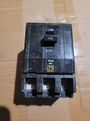 Disjuntor QO3100 - Quadrado D 100 Amp 3 polos - Imagem 1 de 4