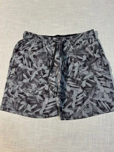 Pantalón Corto Lululemon Bowline Para Hombre Talla XL 8" Elastizado Ripstop Patrón Ligero - Imagen 1 de 10