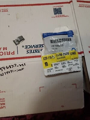 NUEVO Genuino GM Multiusos Clip Rejilla Clip Retenedor GM PARTE # 15002520 OEM  Foto 1 de 2