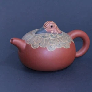 ✨ Chinese Yixing Zisha Red Clay Teapot – Duck Motif – Small 3" ✨ - Picture 1 of 8