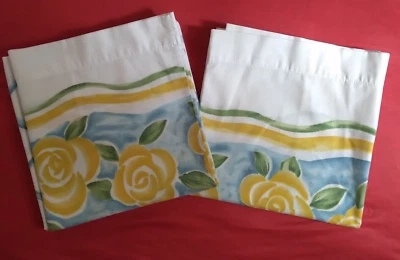 Juego de fundas de almohada Wamsutta hechas en EE. UU. King cruzadas florales Foto 1 de 4