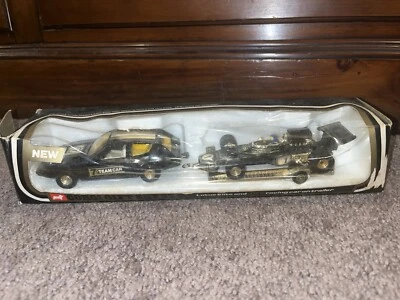 Juego de regalo Corgi 32 diecast Lotus Elite y JPS coche de carreras  Foto 1 de 4