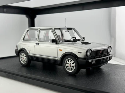 MAXIMA 1/18 1984 AUTOBIANCHI A112 ABARTH SERIE VII modelo de coche plateado metálico Foto 1 de 4