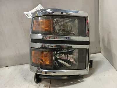Passenger Right Headlight from 2015 Chevrolet Silverado 1500 12217221 - Image 1 of 4