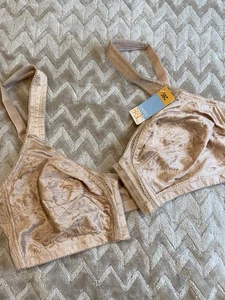 Simply Basic Front Closure Bra, Beige, Size 38C - Picture 1 of 9