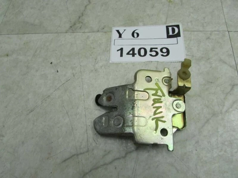 Trava de trava de tampa de porta-malas LANOS 1999 2002 LANOS deck de bagagem traseira gancho de segurança - Imagem 1 de 4