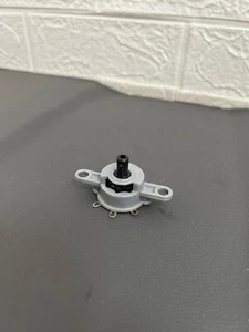 ROWENTA INTERRUTTORE TASTO BIANCO PER VENTILATORE VU2330F0 VU2330F2 - Imagen 1 de 2