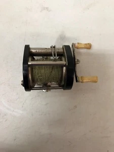 VINTAGE OCEAN CITY FISHING REEL1520 Best in Fishing Reels - Picture 1 of 5