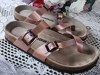 Sandalia con plantilla de corcho Luna Cushionaire para mujer Plus Comfort 8,5 M oro rosa  Foto 1 de 4