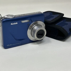 Kodak C180 Blue Point Shoot Digital Camera Battery W/ Case EasyShare Read Desc - Picture 1 of 9
