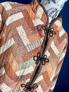 Giacca trapuntata anni 70 fatta a mano Calico patchwork cotone oversize boho indie jacket - Foto 1 di 8