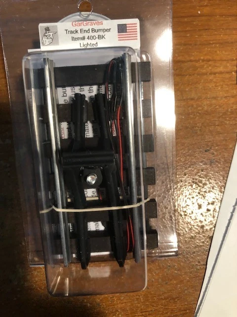 GarGraves 400BK O Scale  Lighted Bumper Black with Track - Image 1 of 1