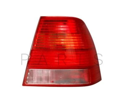 Luz Trasera Para VW BORA 1998 - 2005 9450961J5AB Derecha TYC Blanca Roja - Imagen 1 de 2