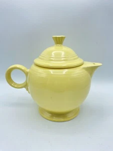 Fiesta Ware Light Yellow Teapot Retired Round Kettle Handle With Lid - Picture 1 of 14