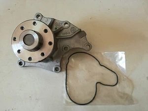 BOMBA DE AGUA ISUZU VAUXHALL OPEL GENUINA MONTEREY BRAVA CAMPO FRONTERA 97105012 - Imagen 1 de 5