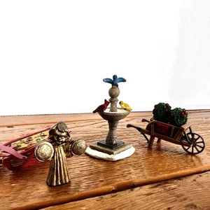 Retirado 2006 LEMAX Village Birdbath 64469 Christmas Village Accessory Plus 4 piezas - Imagen 1 de 13