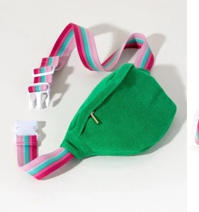 New Shiraleah Green Sol Belt Bag Fanny Pack Pink Liner Preppy - Picture 1 of 9