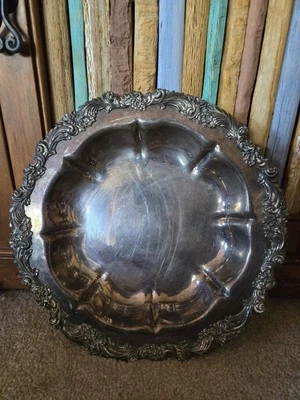 Linda pátina REED AND BARTON BORGONHA COLEÇÃO 12,5" BON BON BOWL 2301 - Imagem 1 de 4