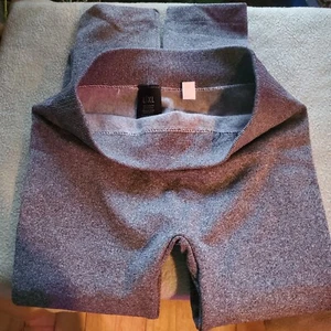 GRAY FLEECE LINED LEGGINGS-SIZE L/XL-NEW - Picture 1 of 1