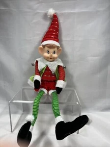 Weihnachtsmann Helfer Elfe Puppe Regal Sitter Weihnachten Urlaub Deko gestreifte Mütze mit Glocke - Bild 1 von 5