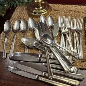 Holmes & Edwards 1954 Bright Future Silver Plate Set 33 pezzi come da foto - Foto 1 di 9