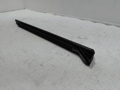 Toyota RAV4 2019-2025 puerta trasera lado pasajero ventana cinturón sello resistente OEM Foto 1 de 4