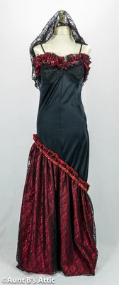 Spanish Senorita Dress Black & Red Stretch Knit & Lace 2Pc Costume Sm/Med - Image 1 of 2