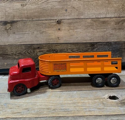 1950s-60s Structo, Freight Haulers, Semi-Tractor Trailer, Pressed Steel - Image 1 of 4