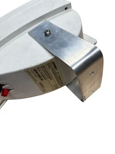 Soporte de montaje en pared de aluminio para altavoz Bose 251 blanco - individual - Imagen 1 de 3