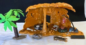 1971 Aurora Prehistoric Scenes Cave Home of Early Man Built Model - Picture 1 of 20