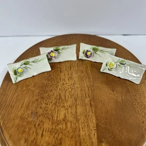 Set 4 posti nome ceramica vintage floreale in scatola - Foto 1 di 6