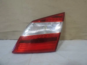 ✅ 12 13 14 Hyundai Genesis SEDÁN INTERIOR maletero puerta luz trasera derecha PASAJERO OEM - Imagen 1 de 4