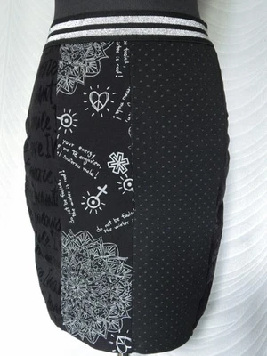 Desigual Black White Pencil Mini  Jersey  Skirt   Size M - Image 1 of 4
