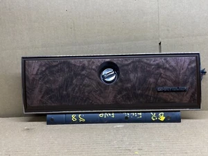 1988 CHRYSLER FIFTH AVENUE GLOVE BOX LID USED LATCHES GOOD WOODGRAIN NO KEY - Picture 1 of 11