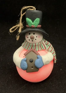 3.5" Light Up Christmas Ornament Snowman Holding Birdhouse - Picture 1 of 7