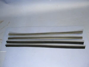 Abdichtgummi Satz Fensterschachtleisten Mercedes W123 W126 280S 126 725 03 65 - Bild 1 von 5