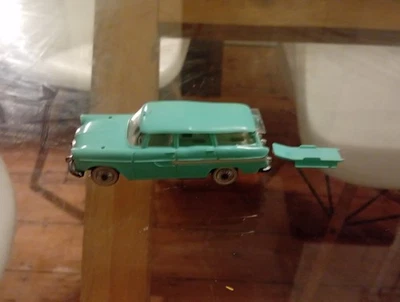 Ambulancia Norev Simca Marly de colección sin caja 1/43 hecha en Francia - un vehículo raro  Foto 1 de 4