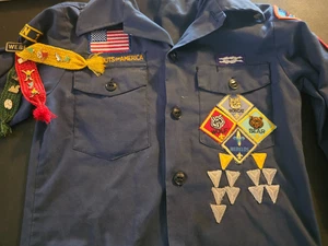 BOY SCOUT SHIRT Sz Youth 10 Dark Blue w/ Flag Patches 13 Webelo Pins - Picture 1 of 13