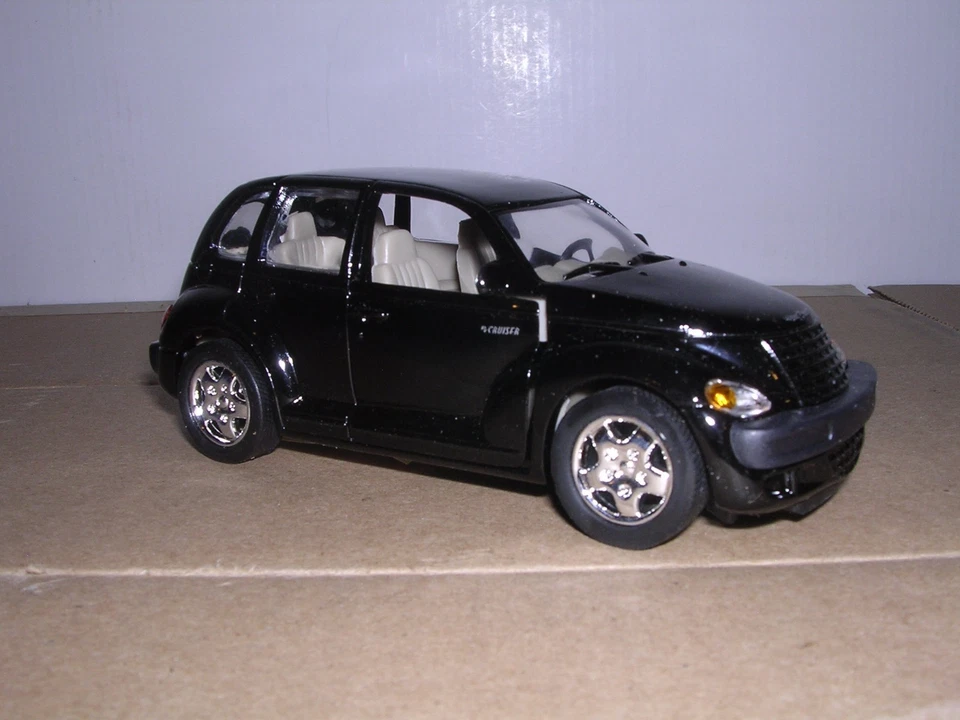 SAICO #5019  2001 Chrysler PT Cruiser "Black" Built-up  1/34 - Image 1 of 1