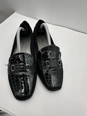 Karen Scott Jazmin 6.5 black faux croc leather flats loafers shoes - Image 1 of 4
