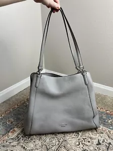 Bolso de hombro para mujer Kate Spade Leila mediano triple compartimento - gris claro - Imagen 1 de 9