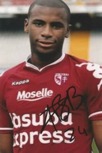 METZ: FLAVIEN BELSON SIGNED 6x4 ACTION PHOTO+COA - Picture 1 of 1