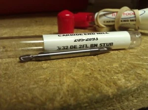 MOLINO DE EXTREMO DE BOLAS DE CARBURO RECUBIERTO 3/32" 2 FL DOBLE EXTREMO LONGITUD - Imagen 1 de 1